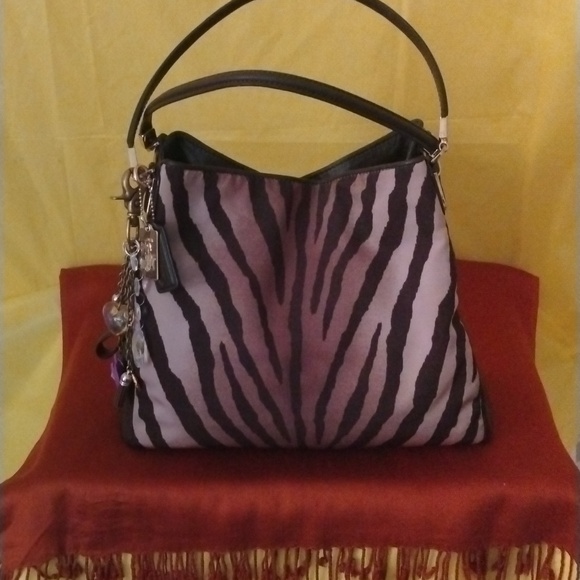 Coach Madison Phoebe shoulder bag with purse charm - Picture 1 of 12